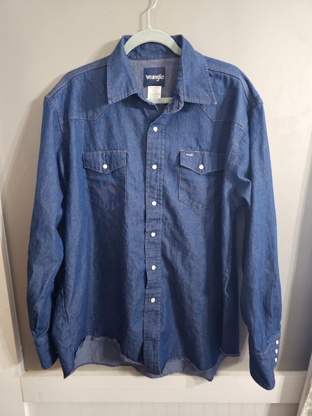 Wrangler Men's Denim Pearl Snap-Front Western Shirt